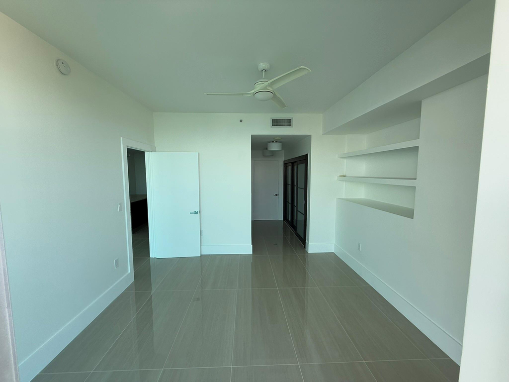 900 Biscayne Boulevard - Photo 17