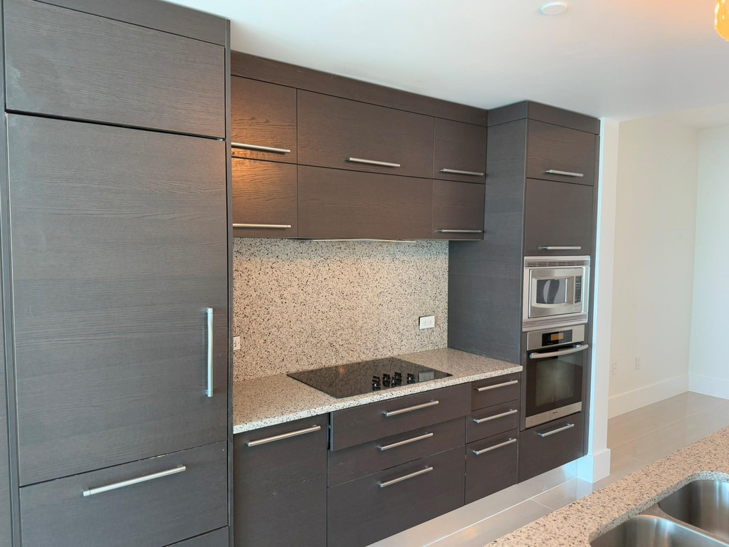 900 Biscayne Boulevard - Photo 10