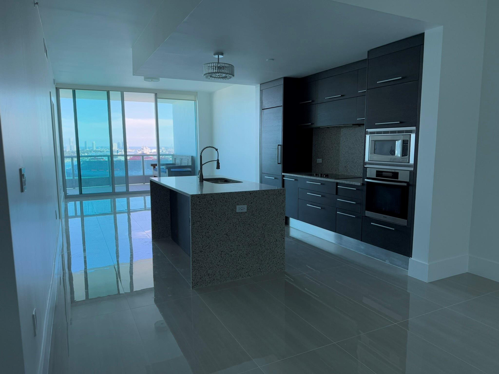 900 Biscayne Boulevard - Photo 3