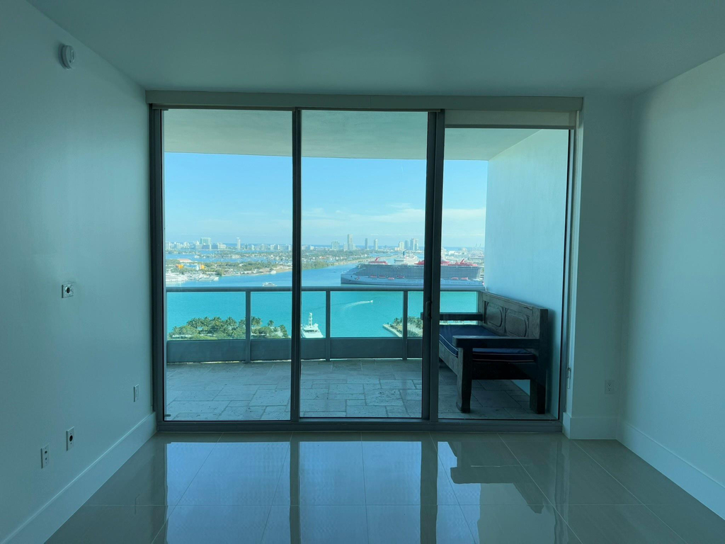 900 Biscayne Boulevard - Photo 4