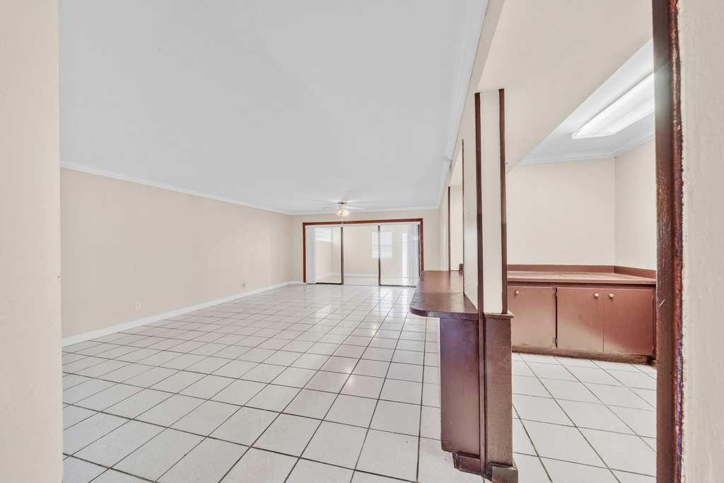 221 Nw 43rd Place - Photo 17