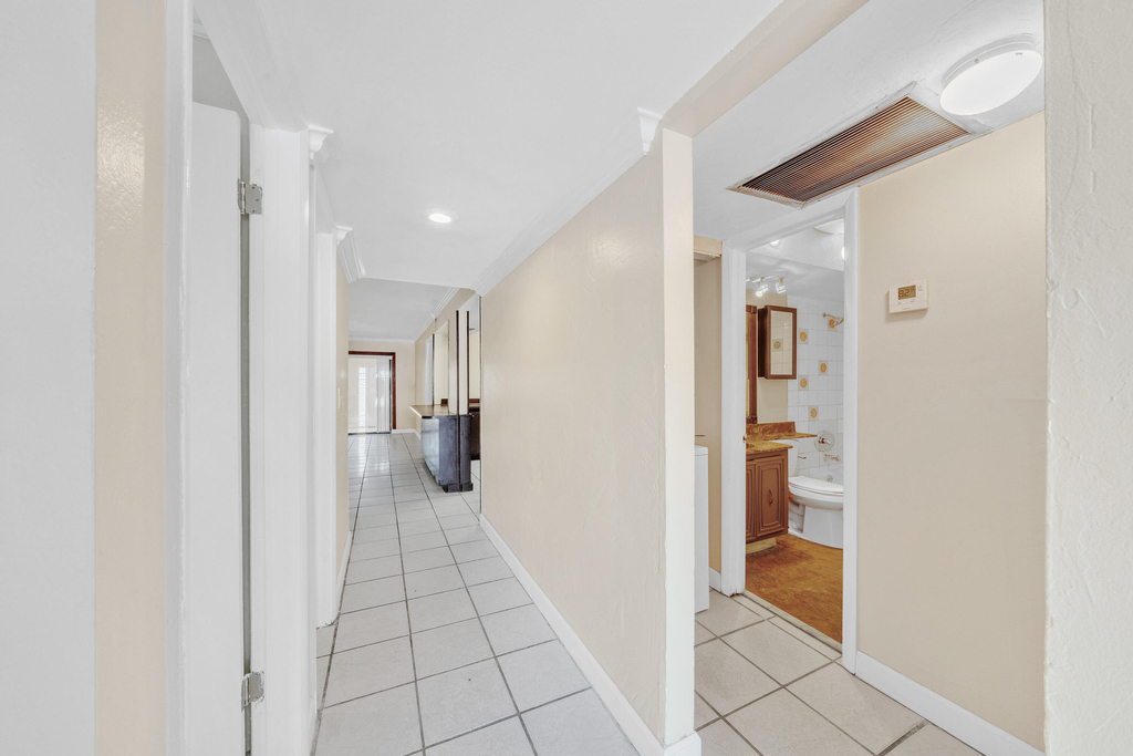 221 Nw 43rd Place - Photo 5