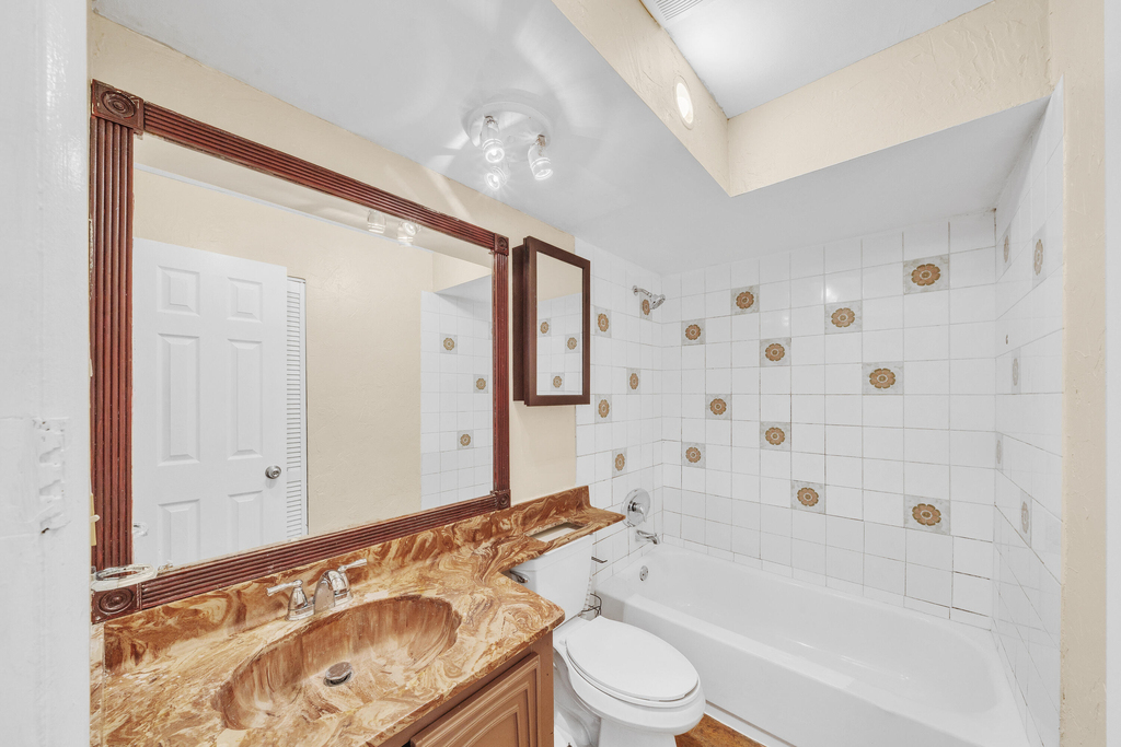 221 Nw 43rd Place - Photo 11