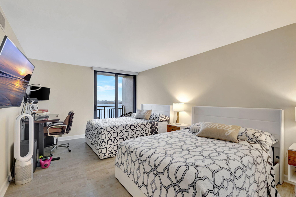 5460 N Ocean Drive - Photo 21