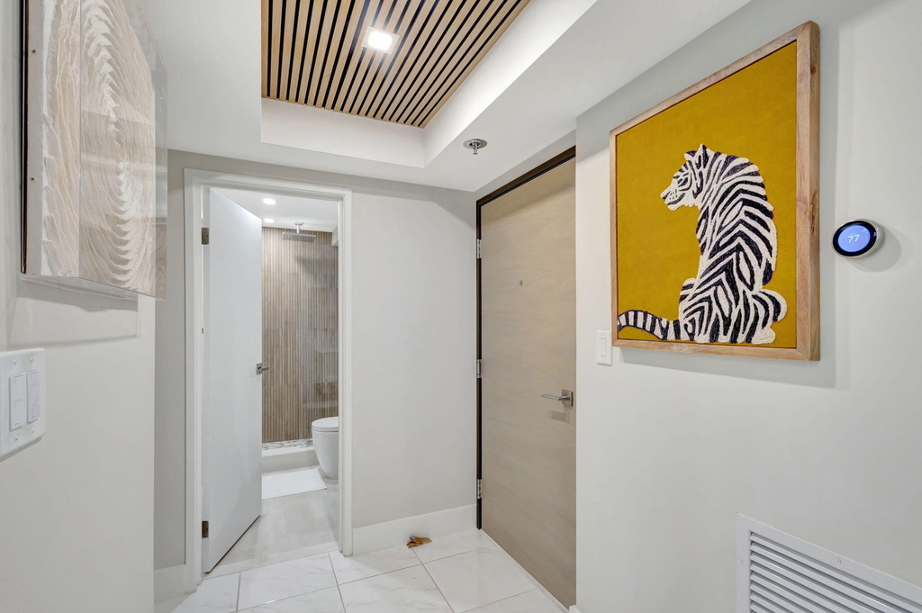5460 N Ocean Drive - Photo 0
