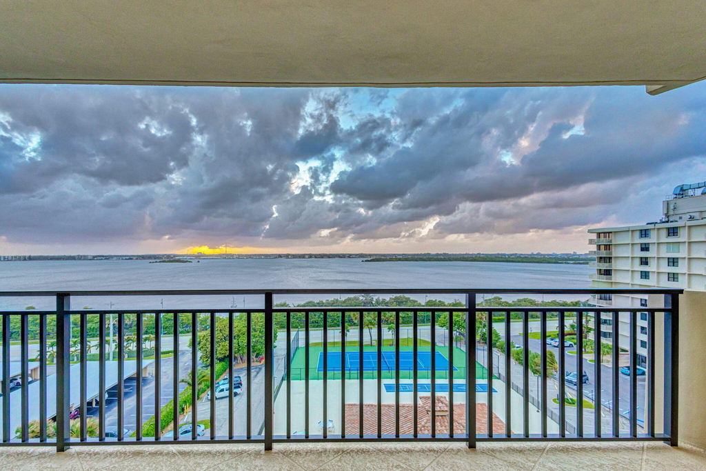 5460 N Ocean Drive - Photo 25