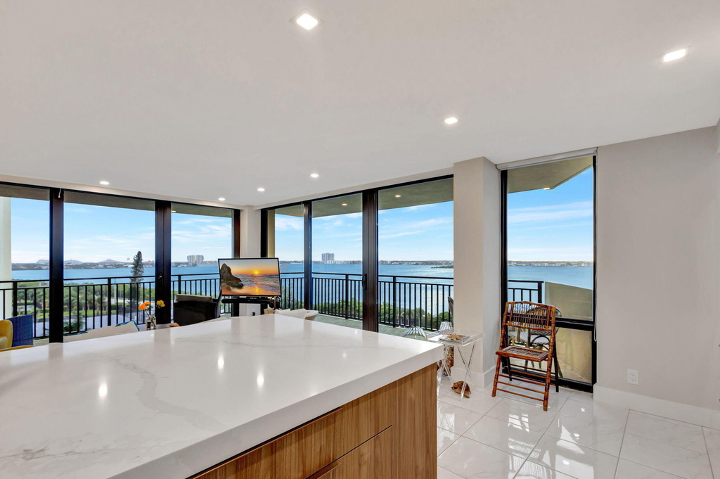 5460 N Ocean Drive - Photo 10