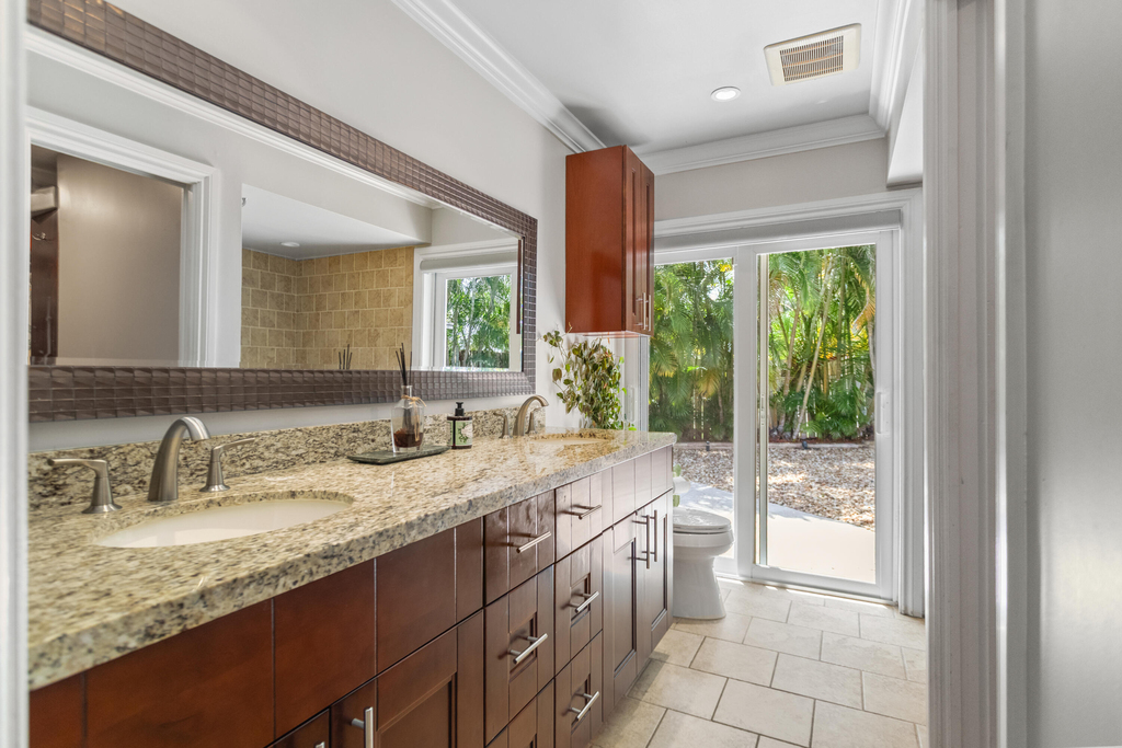 4050 Nw 7th Lane - Photo 18