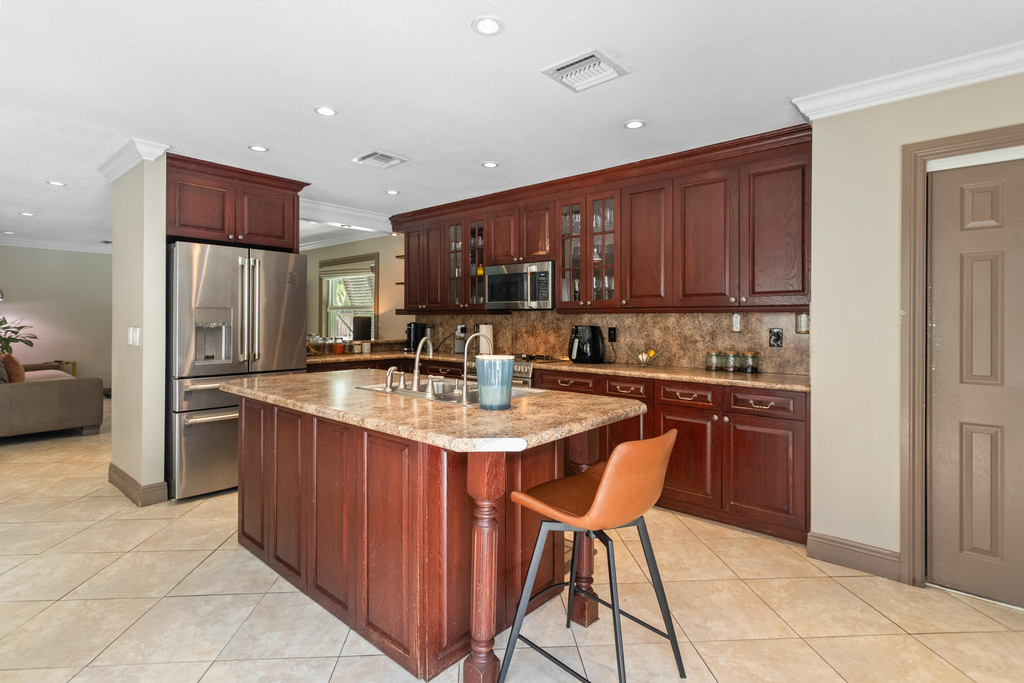 4050 Nw 7th Lane - Photo 4
