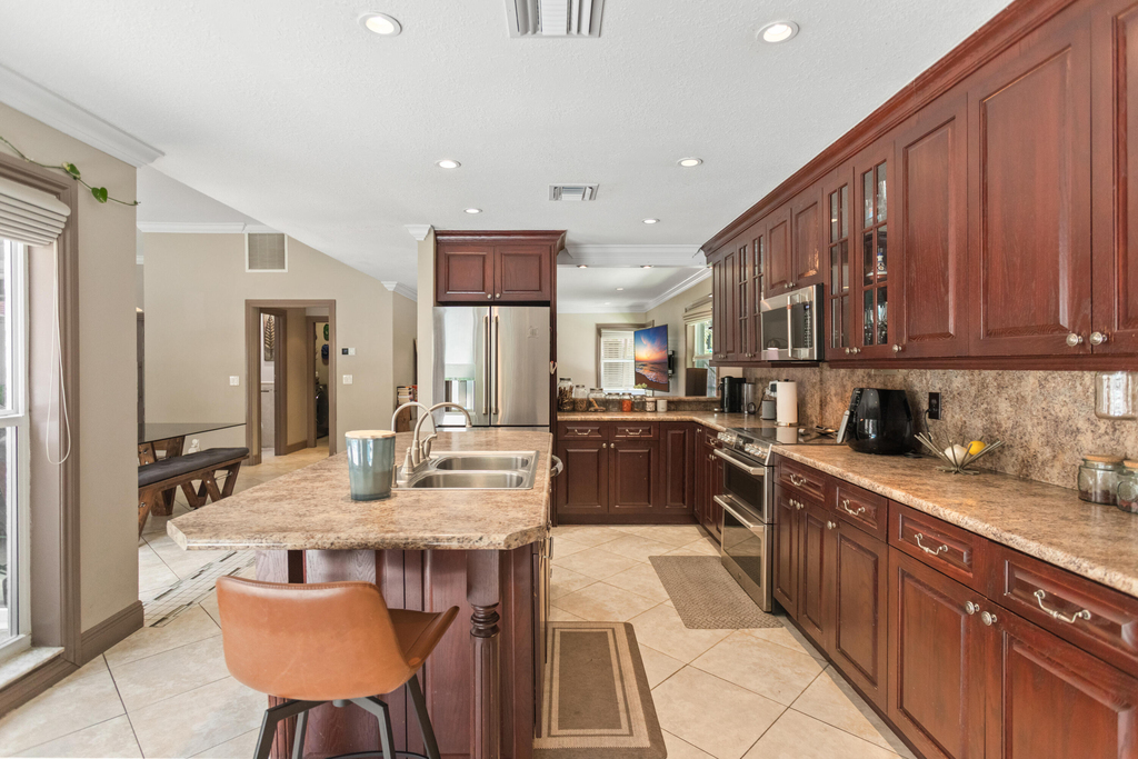 4050 Nw 7th Lane - Photo 43