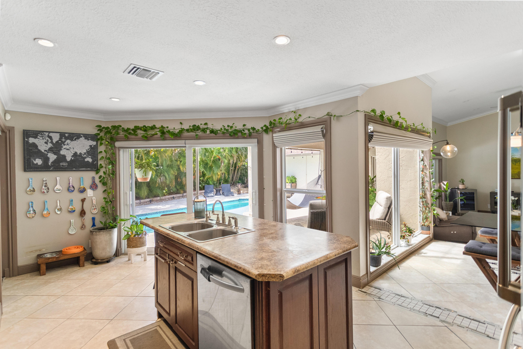 4050 Nw 7th Lane - Photo 44