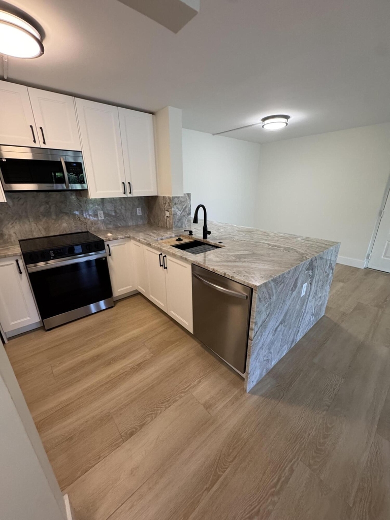 629 Sea Pine Way - Photo 9