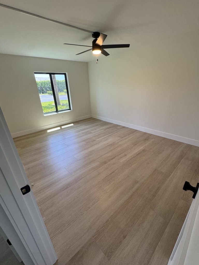 629 Sea Pine Way - Photo 15