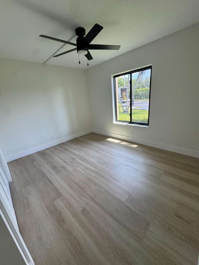 629 Sea Pine Way - Photo 18