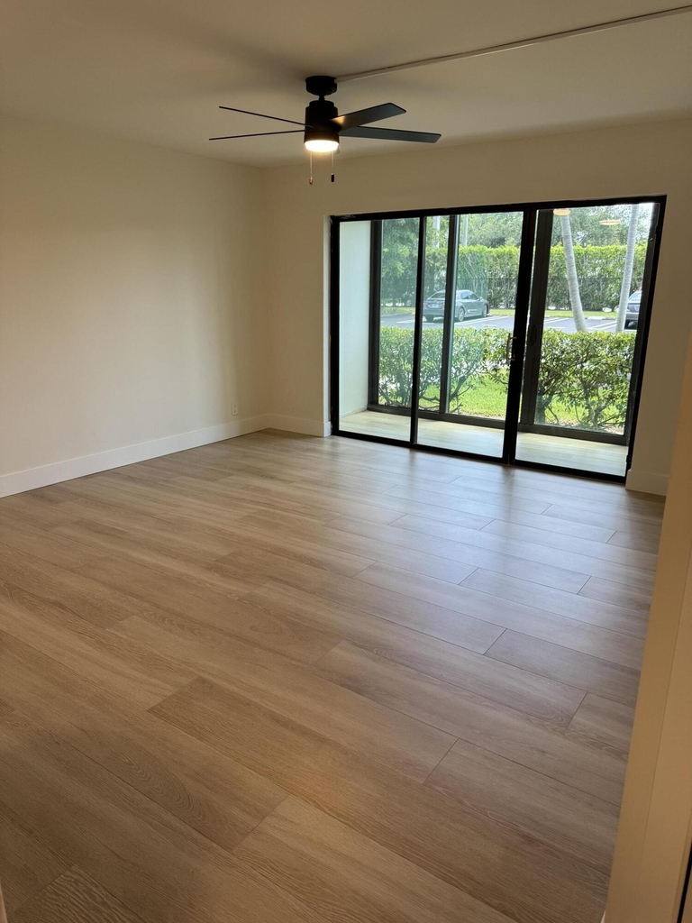 629 Sea Pine Way - Photo 22