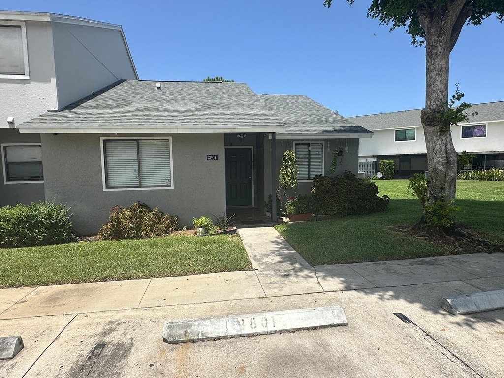 3801 Inlet Circle - Photo 1