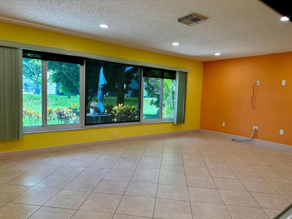 2886 Fernley Drive E - Photo 15
