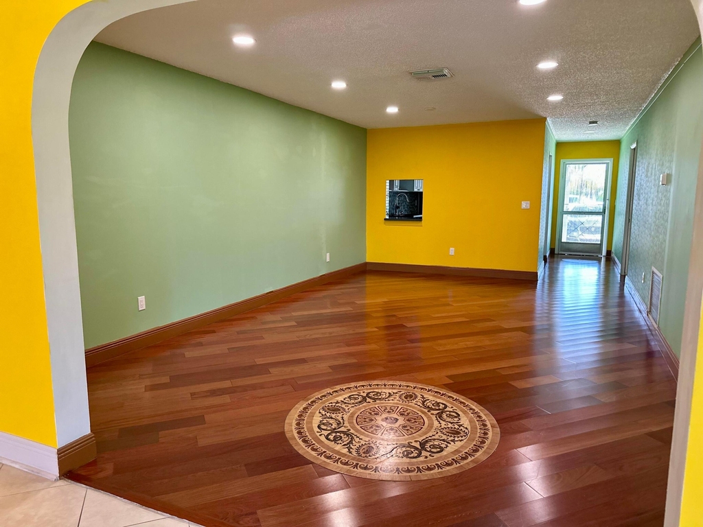 2886 Fernley Drive E - Photo 10