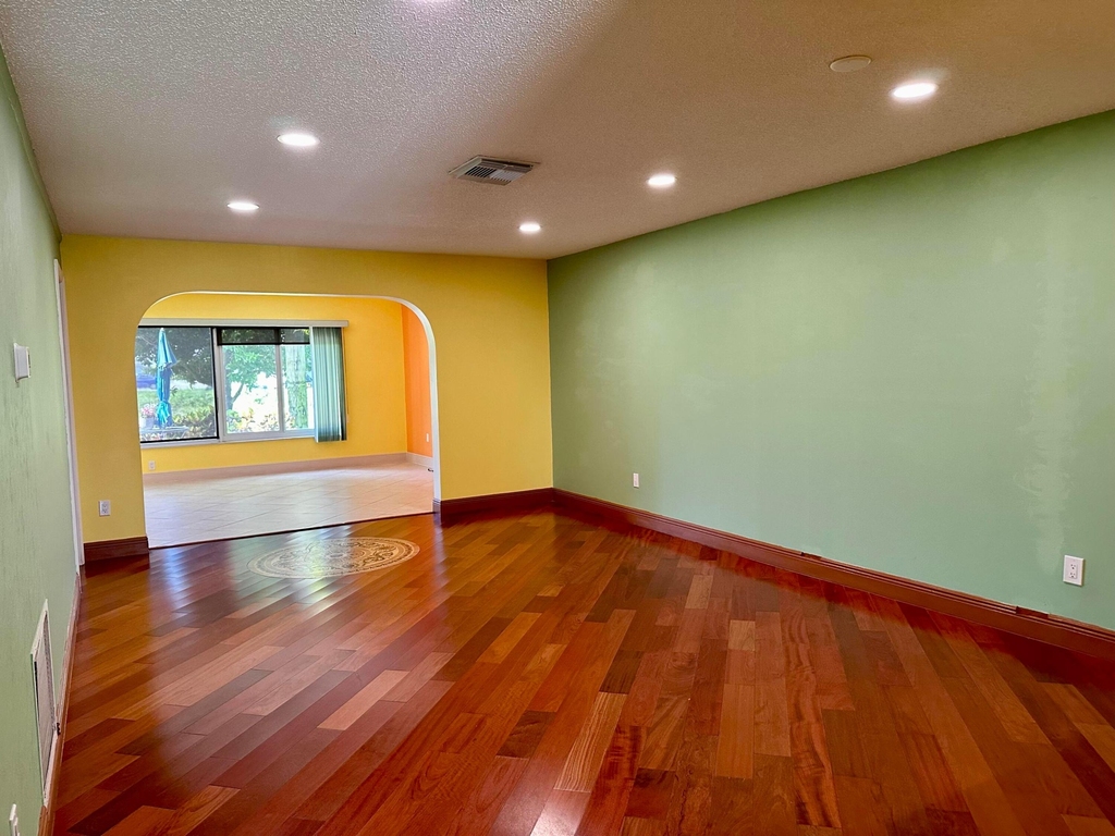2886 Fernley Drive E - Photo 9