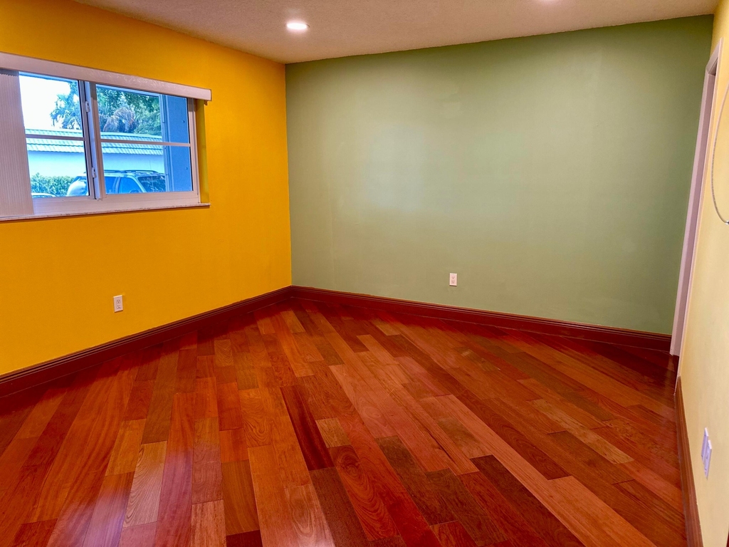 2886 Fernley Drive E - Photo 5