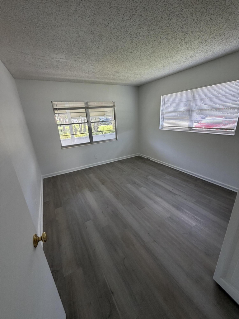 266 Brighton G - Photo 7