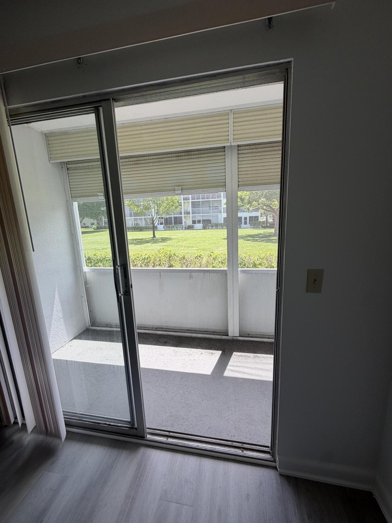 266 Brighton G - Photo 16