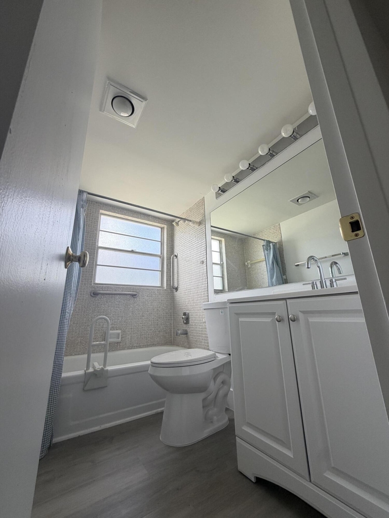 266 Brighton G - Photo 5
