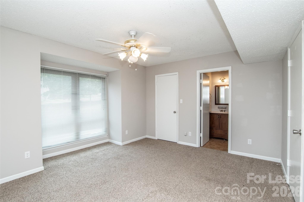 11064 Harrowfield Road - Photo 11