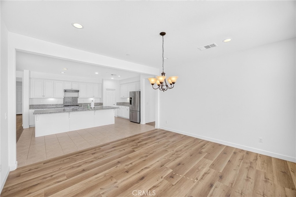 1617 Camden Court - Photo 9