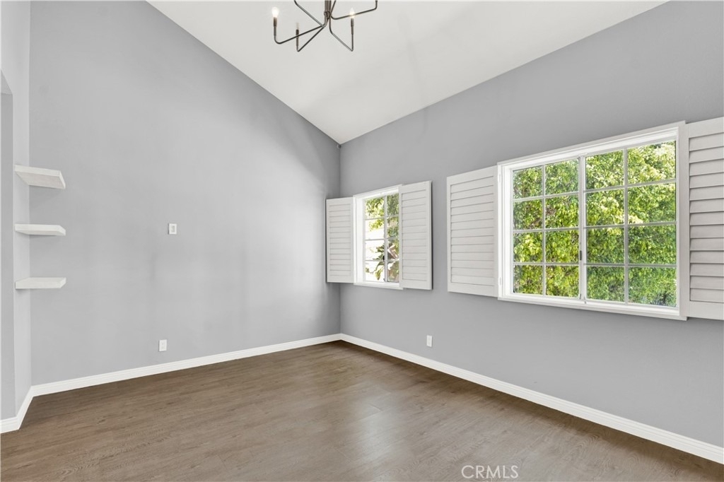 5200 White Oak Avenue - Photo 15
