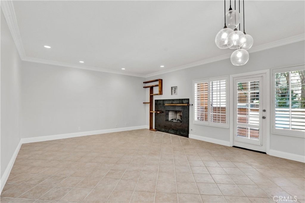 5200 White Oak Avenue - Photo 5