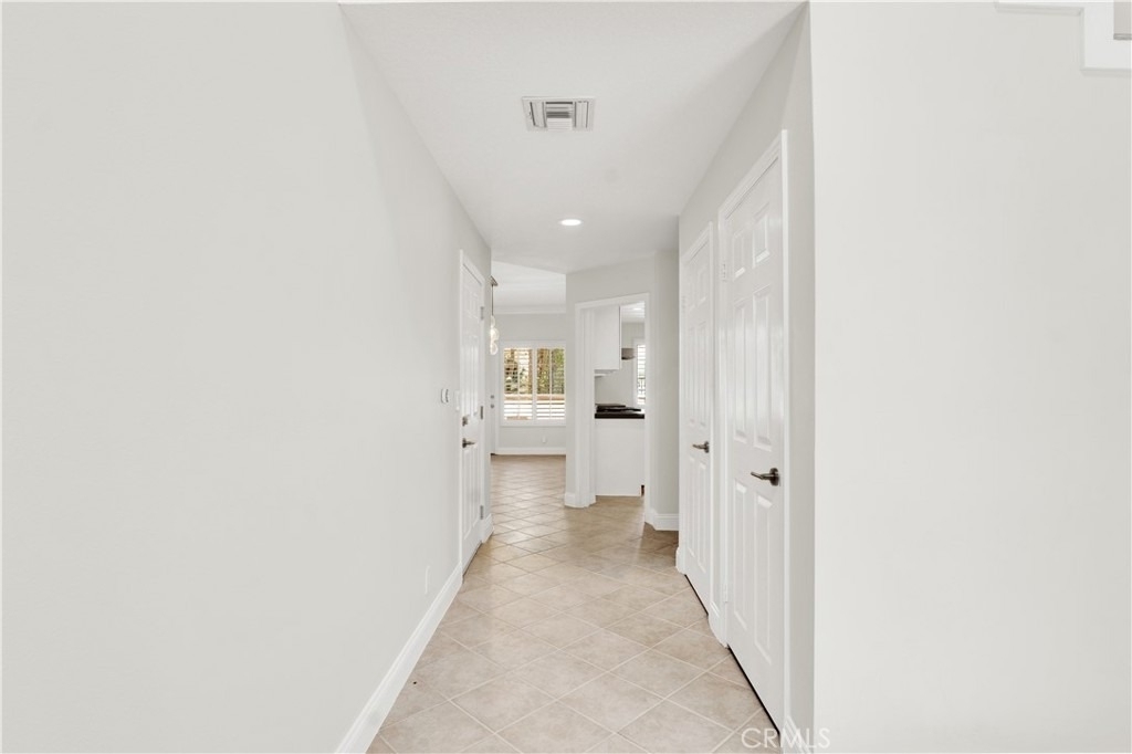 5200 White Oak Avenue - Photo 3