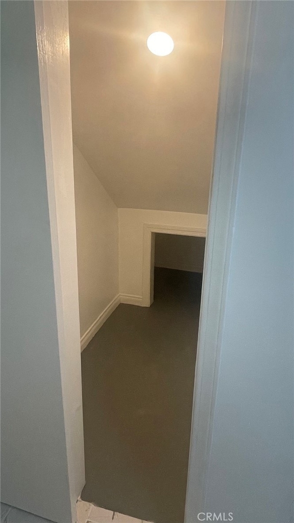 16023 Wyandotte Street - Photo 10