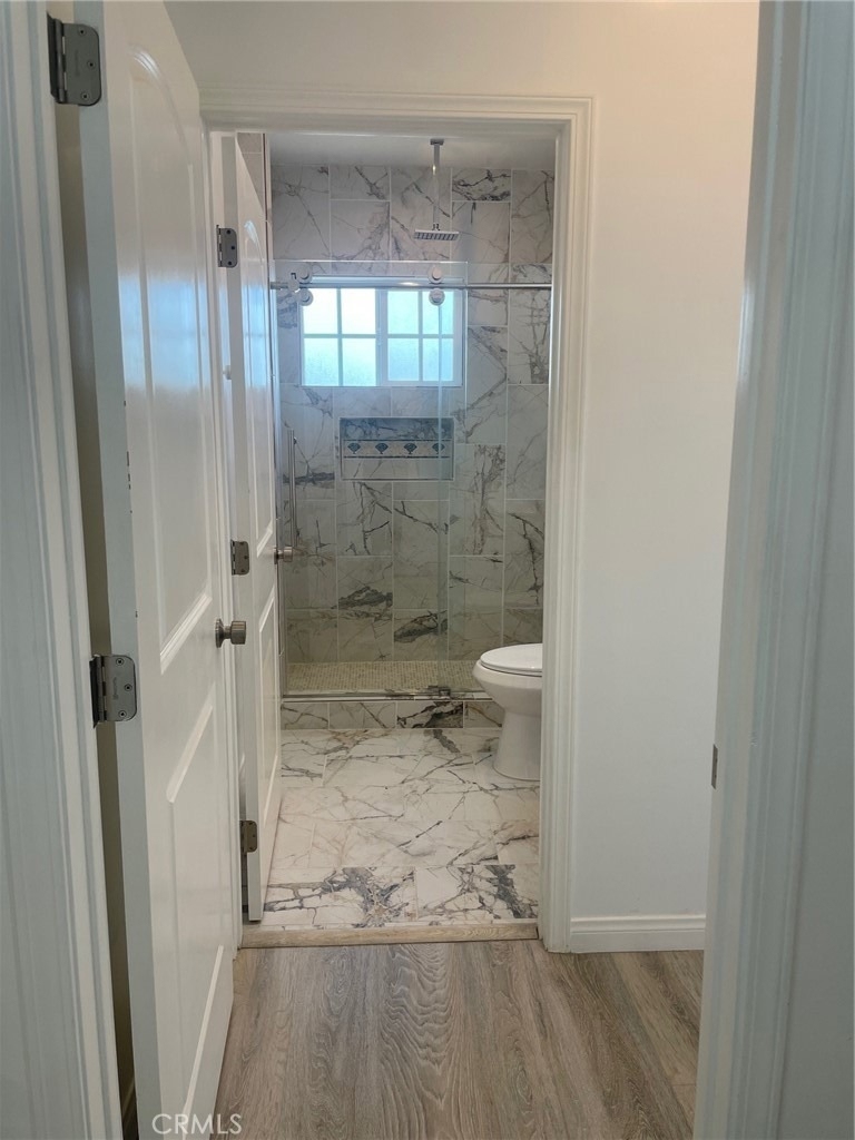 16023 Wyandotte Street - Photo 4