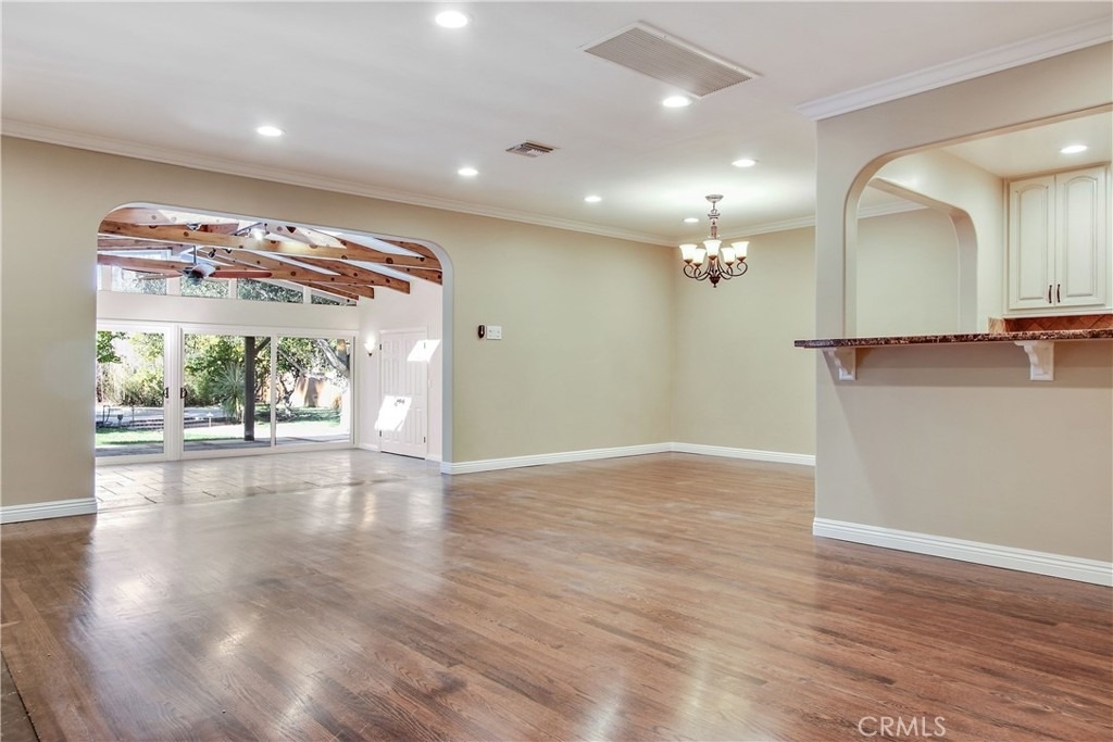5923 Jumilla Avenue - Photo 26