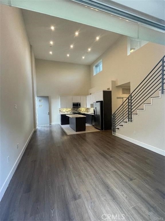 6445 Woodley Avenue - Photo 1
