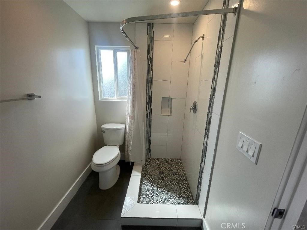 6445 Woodley Avenue - Photo 31