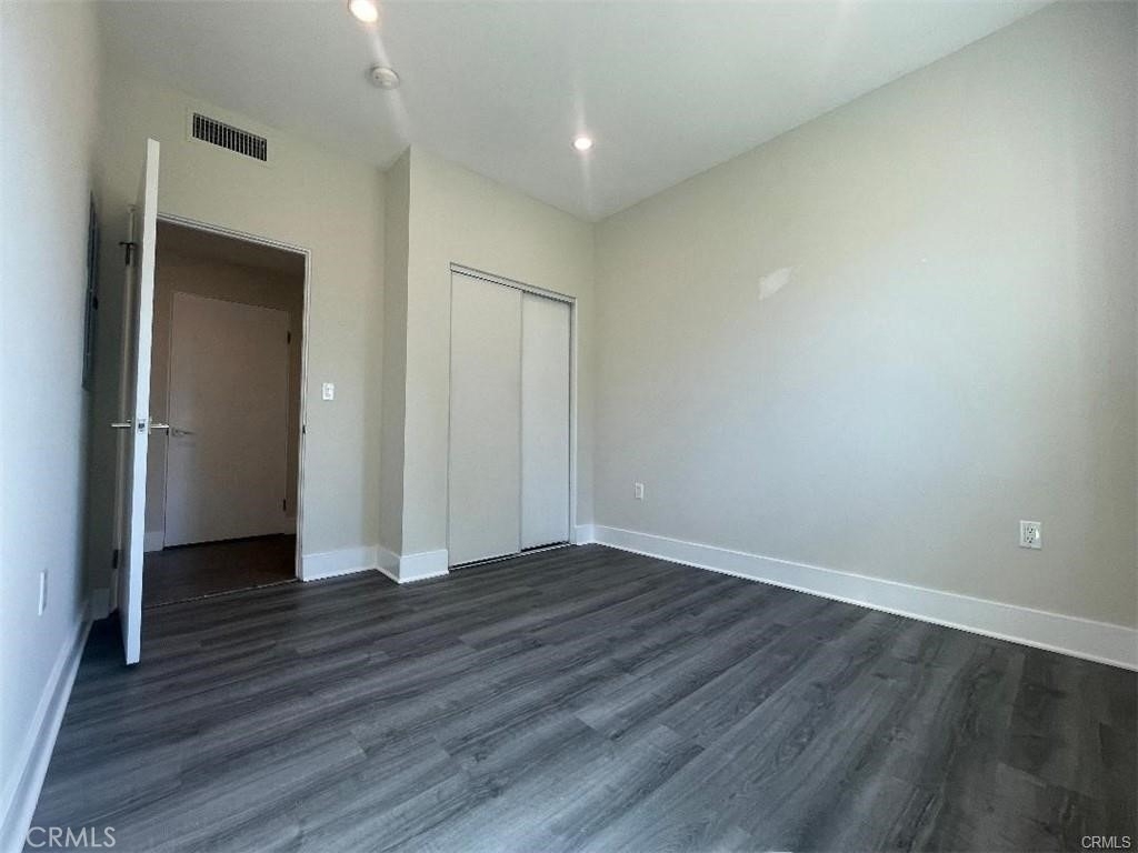 6445 Woodley Avenue - Photo 21