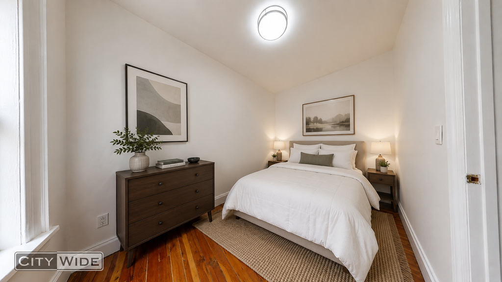 1427 York Ave. #5E - Photo 2