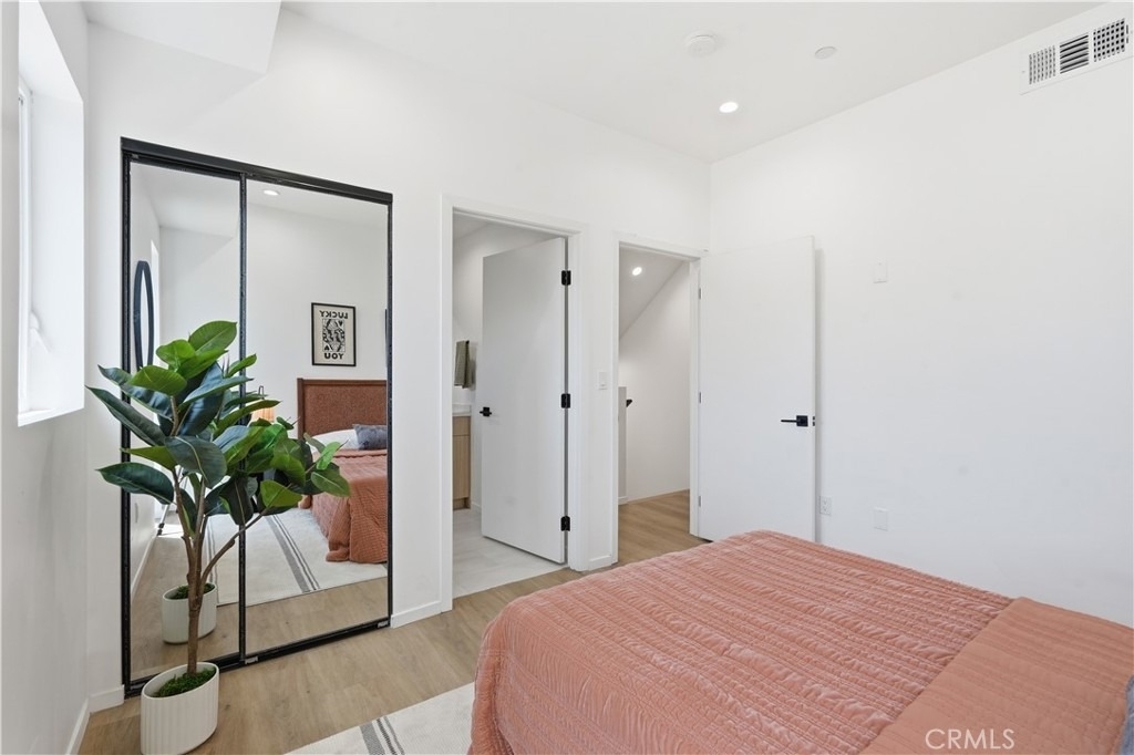 1428 S Cloverdale Avenue - Photo 7