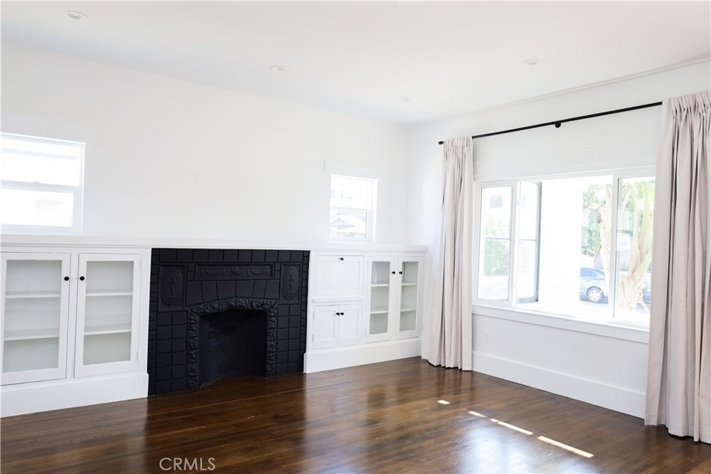 1033 1039 Gladys Ave - Photo 3
