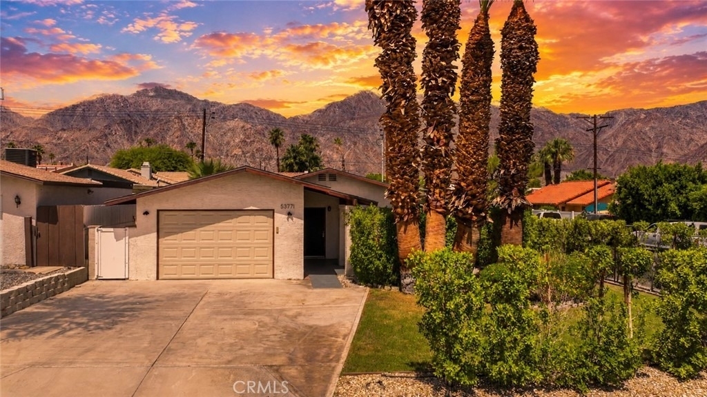 53771 Avenida Herrera - Photo 0