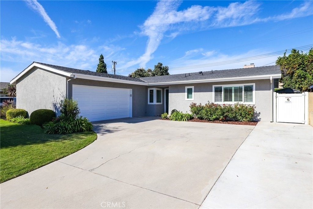 5251 Anthony Avenue - Photo 0