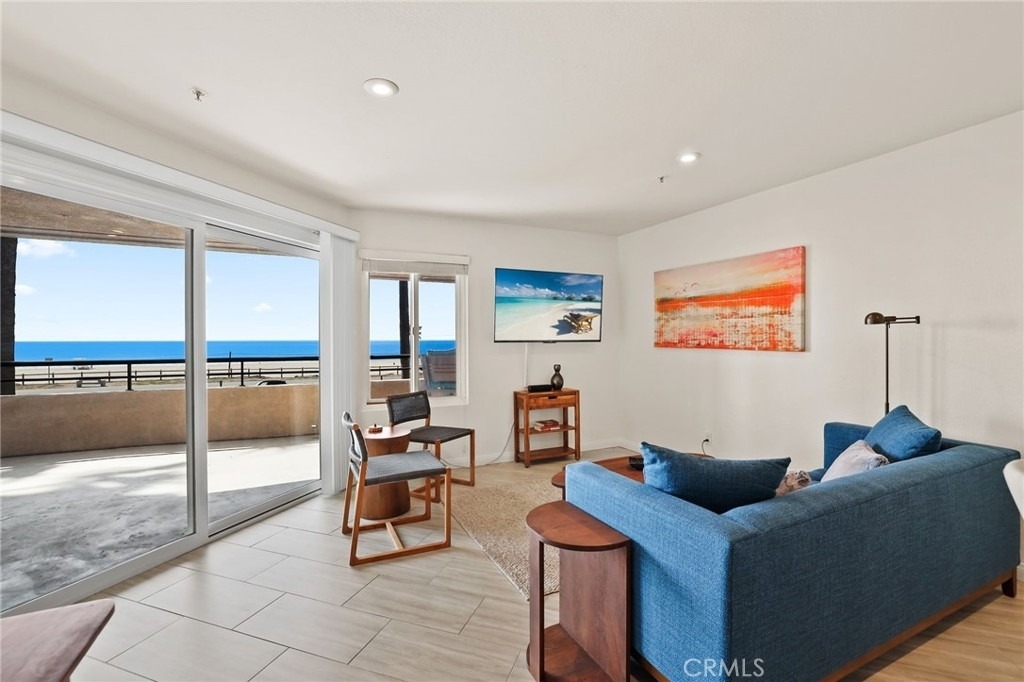 1200 Pacific Coast Highway - Photo 5