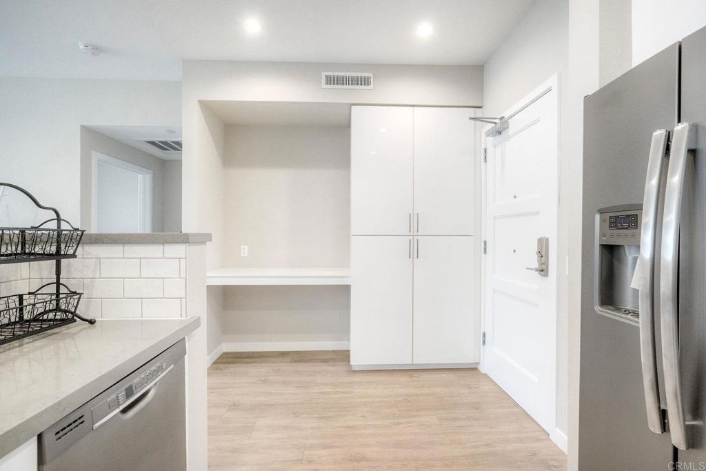 355 N Cleveland Street - Photo 3