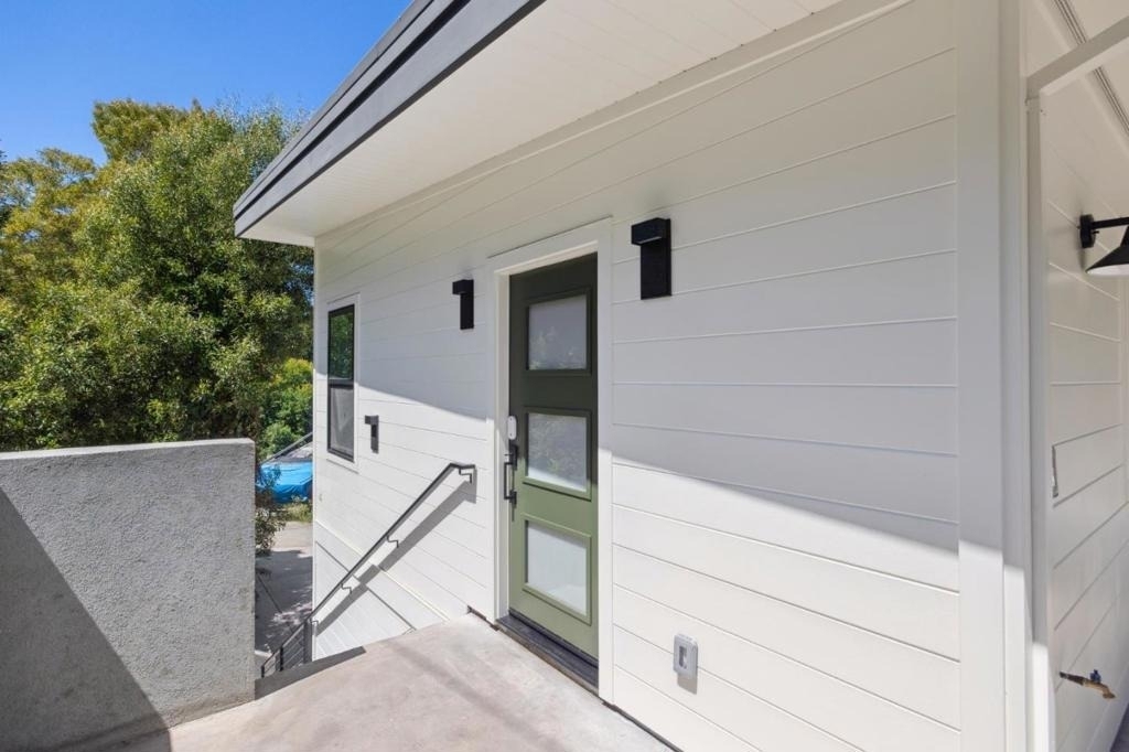 196 Amapola Avenue - Photo 9