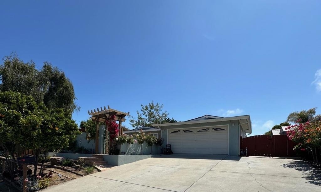 2114 Derby Avenue - Photo 0