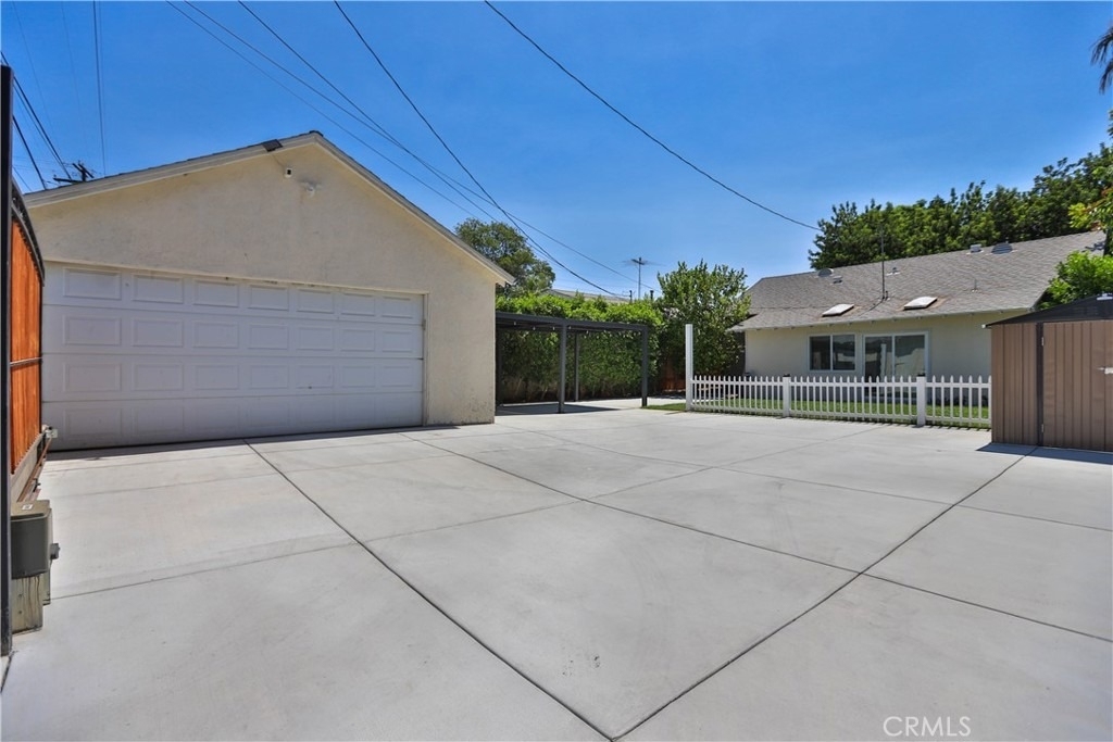 3031 Chestnut - Photo 38