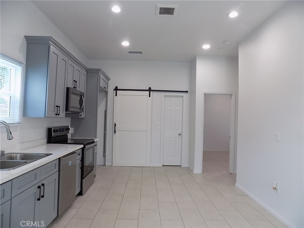 6640 Lake Street - Photo 4