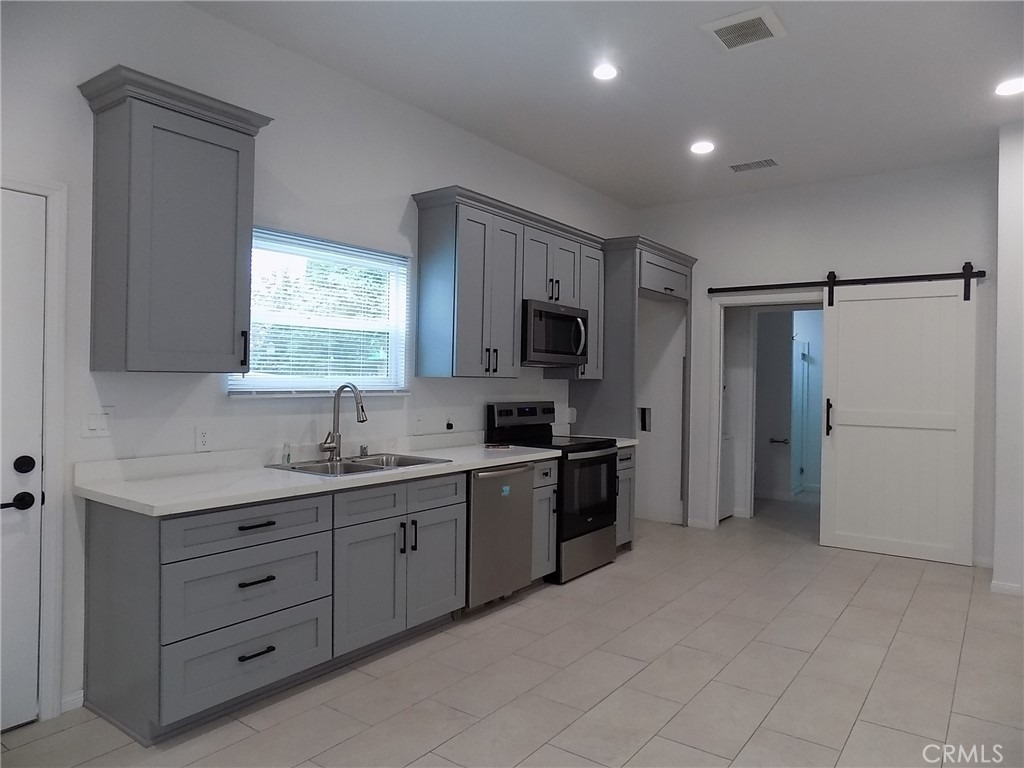 6640 Lake Street - Photo 2